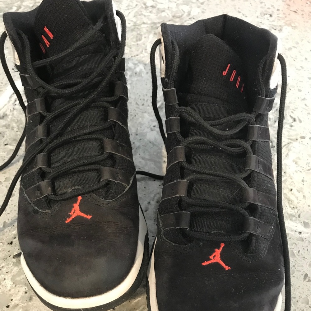 Nike Jordan Max Aura